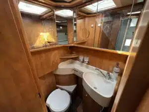 48b089fd 49e8 4627 8b86 Bd3d410f2dbc Rulemo 1600 300x225