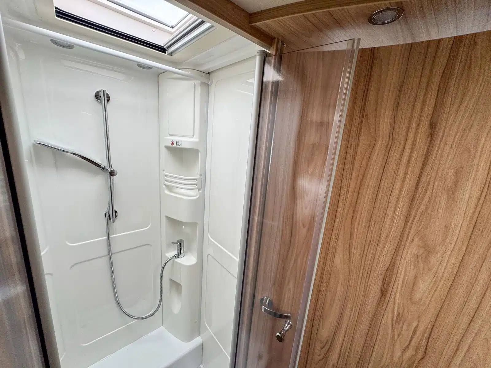 F8271622 1efb 49eb B8c3 Aa0a373de636 Rulemo 1600 F8271622 1efb 49eb B8c3 Aa0a373de636 Rulemo 1600