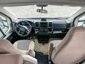 07f839cc A8b5 412e B240 078f140d2ec5 Rulemo 1600 300x225