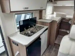 34ff78ec B4cb 4äa A08d 2677526384b1 Rulemo 1600 300x225