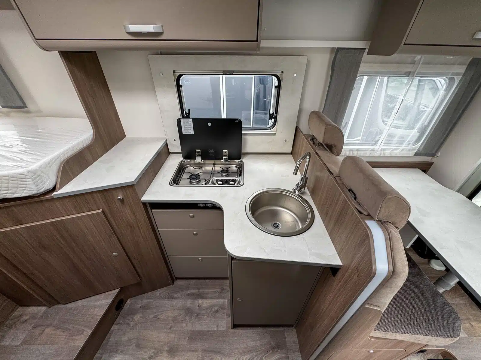 70363711 F88a 48bb B953 C8c8838e5b4c Rulemo 1600 70363711 F88a 48bb B953 C8c8838e5b4c Rulemo 1600