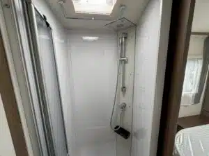 F1c70cda 9ad5 46d5 Bead F84103ecb015 Rulemo 1600 300x225