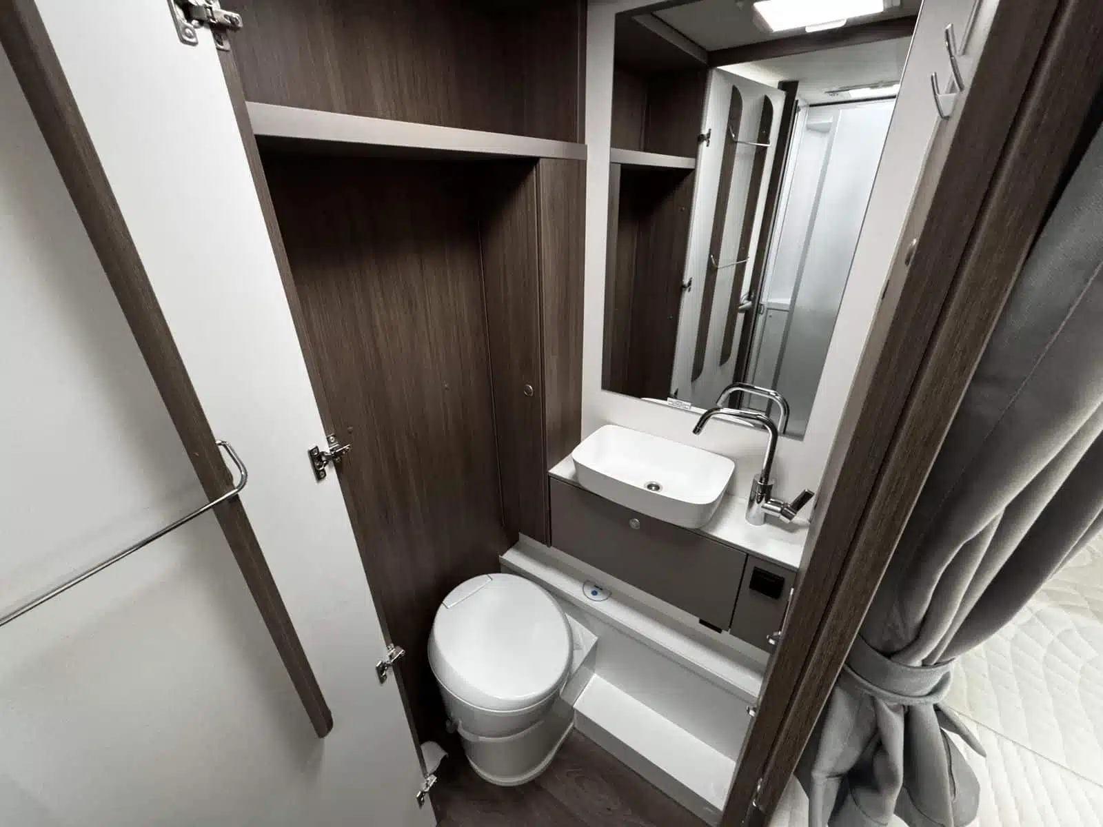 C9226fd8 8601 4f0d 876d 7af8cfbbe37d Rulemo 1600 C9226fd8 8601 4f0d 876d 7af8cfbbe37d Rulemo 1600