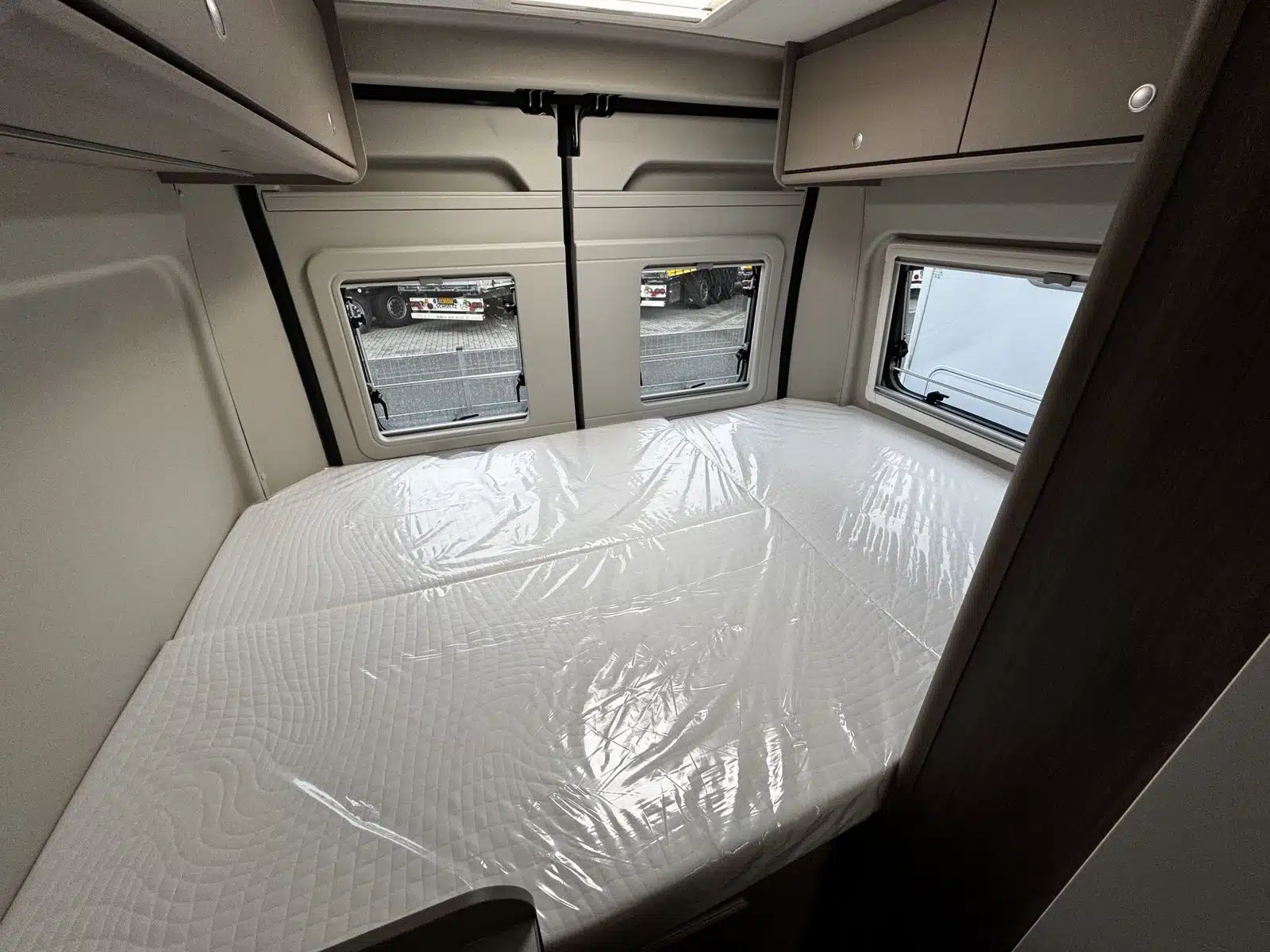 8ee61e07 083b 45a4 95f9 7fd694e0abab Rulemo 1600 8ee61e07 083b 45a4 95f9 7fd694e0abab Rulemo 1600