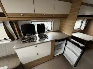 A3f70a4a 216c 4ec2 9559 6c60014ea641 Rulemo 1600 300x225